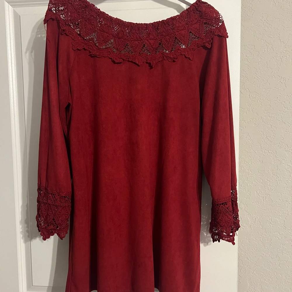 Elegant Red Lace Trim Women's Top